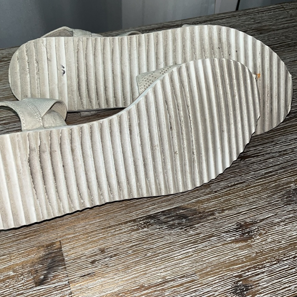 Bob’s From Sketchers Memory Foam Sandals Size 9 W… - image 7